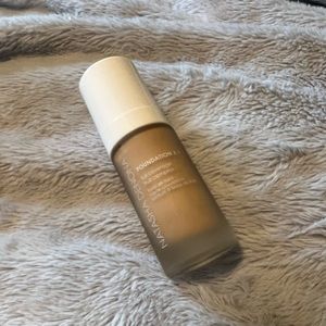 Natasha Denona foundation X in shade 20Y light